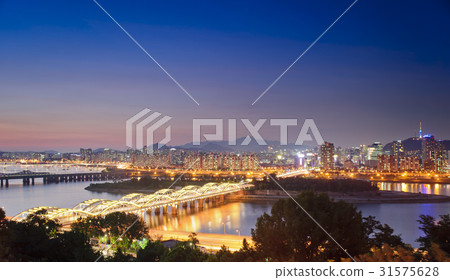 Nodle Island，Hangang Bridge，Yongsan-gu，Han River，Seoul 31575628