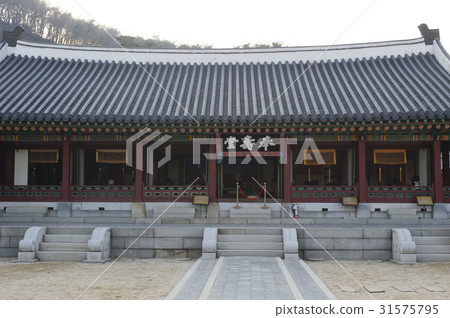 Bongsadang, Hwaseong Fortress (Historic Site No. 478), Suwon, Gyeonggi-do Bongsadang, Hwaseong Fortress (Historic Site No. 478), Suwon, Gyeonggi-do 31575795