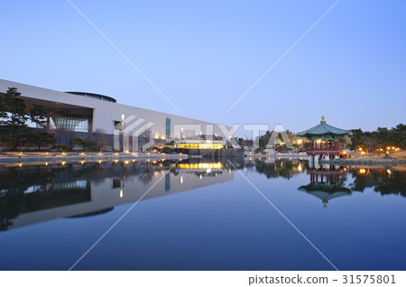 韓國國立博物館Cheongja Jung,首爾龍山區 韓國國立博物館Cheongja Jung,首爾龍山區 31575801