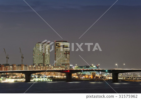 LG Twin Towers, Wonhyo Bridge, Yeouido, Yeongdeungpo-gu, Han River, Seoul 31575962