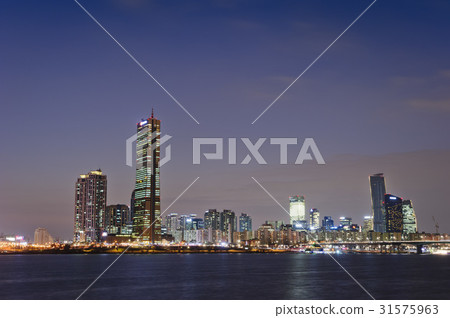 63 Building, Lienchenia, Seoul International Finance Center, Conrad Hotel, FKI Hall, Wonhyo Bridge, Yeouido, Yeongdeungpo-gu, Han River, Seoul 31575963