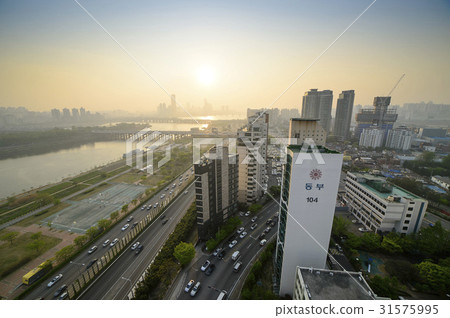 Riverside North Road, Han River Bridge, Han River Bridge, Nodle Island, Han River Municipal Park, Yongsan-gu, Han River, Seoul Riverside North Road, Han River Bridge, Han River Bridge, Nodle Island, Han River Municipal Park, Yongsan-gu, Han River, Seoul 31575995