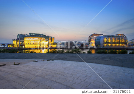 Seolleong Island, Seocho-gu, Han River, Seoul 31576091
