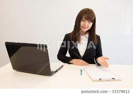 Woman Woman 31579612