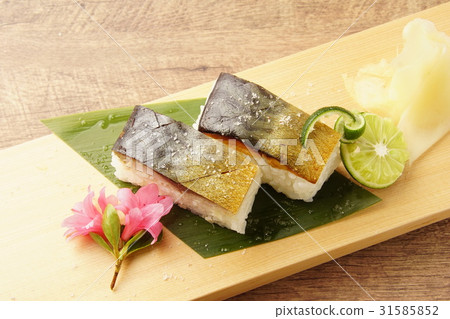 Mackerel sushi 31585852