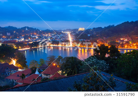 Kandy Lake and city 31591790