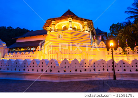 Sacred Tooth Relic Temple 31591793