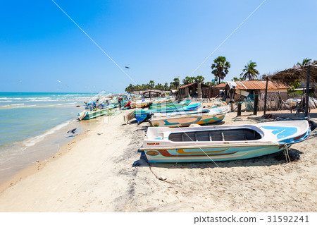 Fishermans at Talaimannar beach Fishermans at Talaimannar beach 31592241