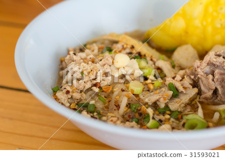 spicy noodles. spicy noodles. 31593021