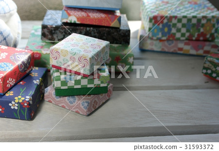 一個盒子 31593372