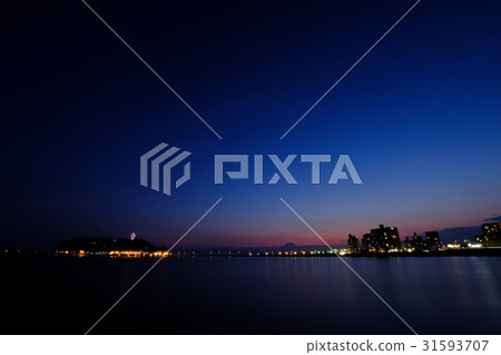 Enoshima sunset Enoshima sunset 31593707