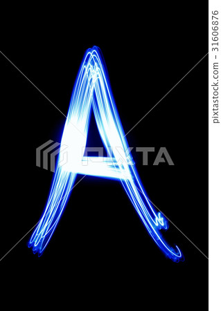 用筆燈寫的字符 31606876