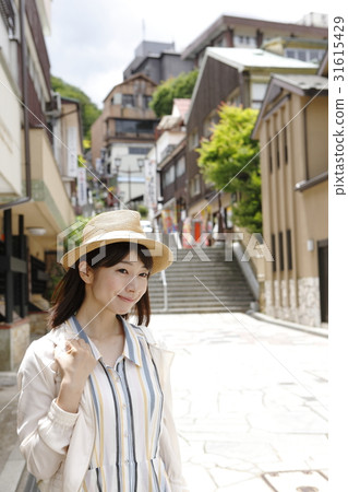 A young woman enjoying Ikaho 31615429