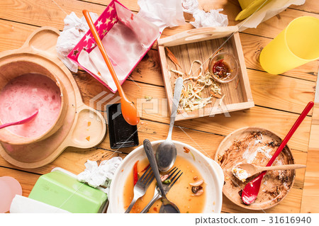 Waste food on dish after eating Waste food on dish after eating 31616940