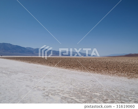 Badwater Basin in Death Valley 31619060
