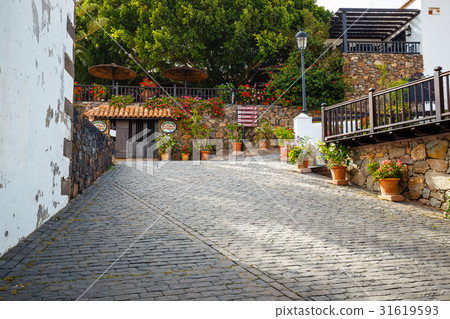Central square in Betancuria village 31619593