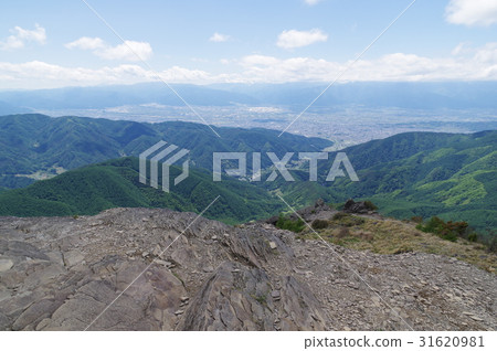 View from altitude 2000 m above Matsumoto-ki from Oga-no-na of Takahara highland Minehara plateau 31620981