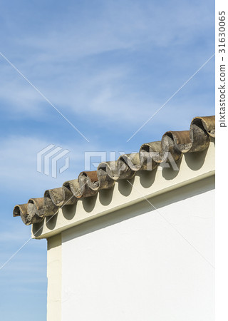 Part of the Spanish house up 31630065