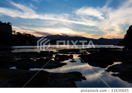 Now the sunset of Koura Now the sunset of Koura 31630685