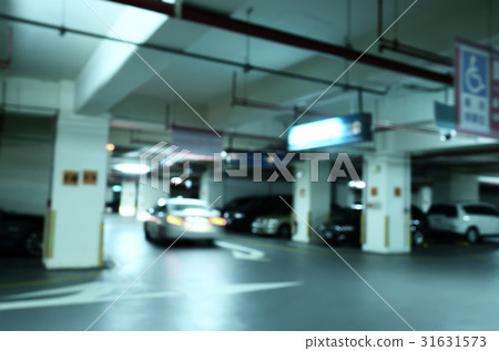 Blurred image of an underground parking garage 31631573