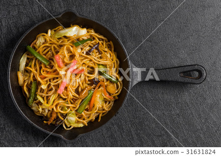 Chinese fried noodles 31631824