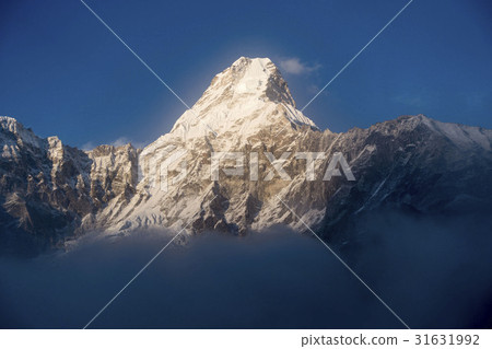 Sunset in Amadabram 31631992