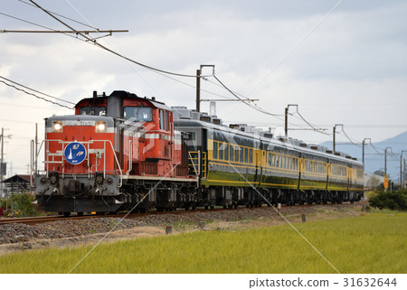 DD511192 + Salon Car Kii Group 31632644