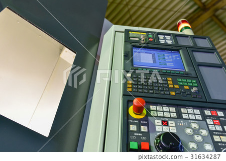 Machining center Machining center 31634287