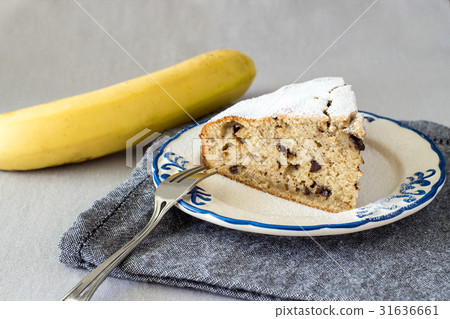 Slice of homemade banana cake 31636661