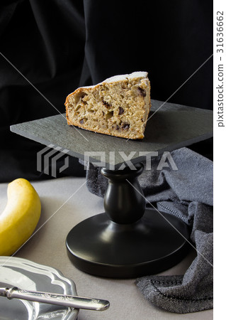 Slice of homemade banana cake or bread 31636662
