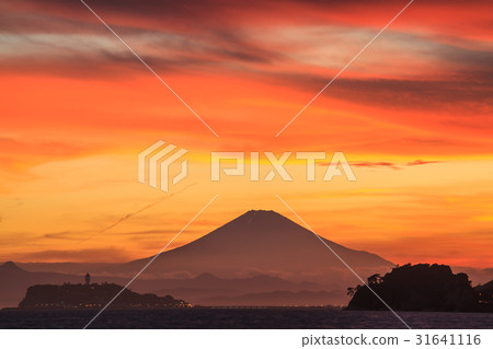 Zushi From Kosubo Sunset Mt Fuji Stock Photo 31641116 Pixta