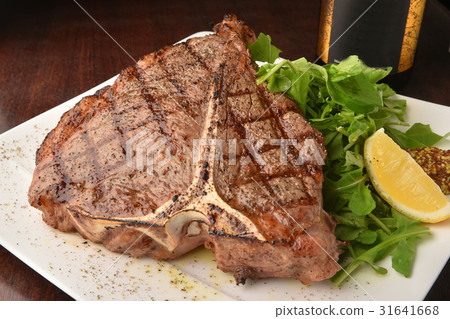 Tea Bone Steak Tea Bone Steak 31641668