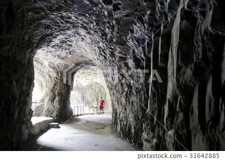Nine Caves in Taroko National Park 31642885
