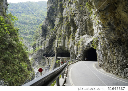 Nine Caves in Taroko National Park 31642887