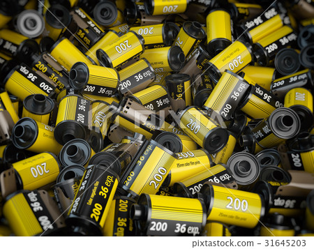 Old camera  photo film cassettes or rolls   31645203