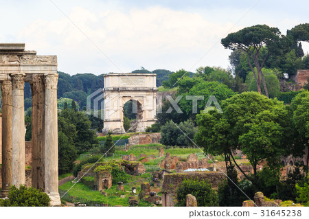 The Iconic Arch of Titus on the Via Sacra in Roman 31645238