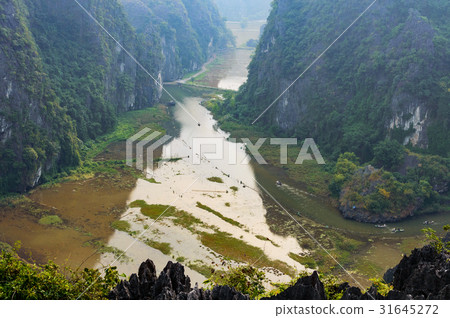 Hang Mua Temple viewpoint. 31645272