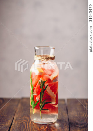 Summer Drink with Grapefruit and Rosemary 31645479