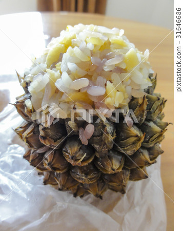 Rice (Chinese Yunnan Pineapple Rice) 31646686