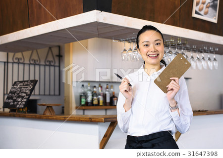 Cafe Staff 31647398