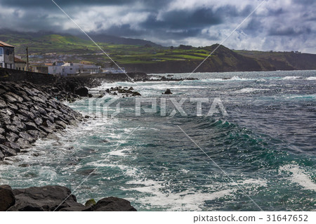 Coast town of Lagoa on the island of Sao Miguel 31647652