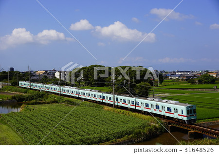 西鐵火車穿越自來水區西鐵天神大牟田線Gamama地區 -  Yagibei 西鐵火車穿越自來水區西鐵天神大牟田線Gamama地區 -  Yagibei 31648526