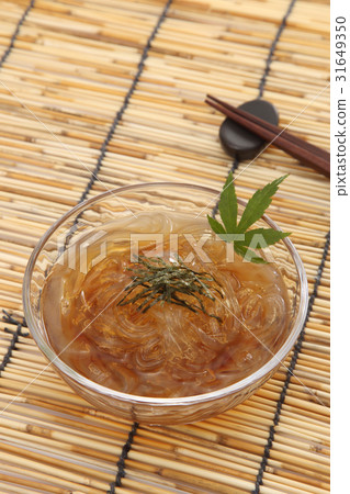 Point Point 31649350