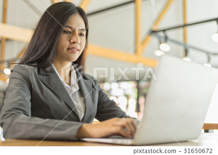 business people working and analyzing data business people working and analyzing data 31650672
