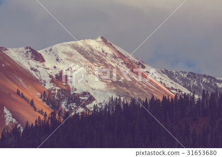 Colorado mountains 31653680
