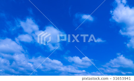 六月的天空和雲彩(16:9) 六月的天空和雲彩(16:9) 31653941