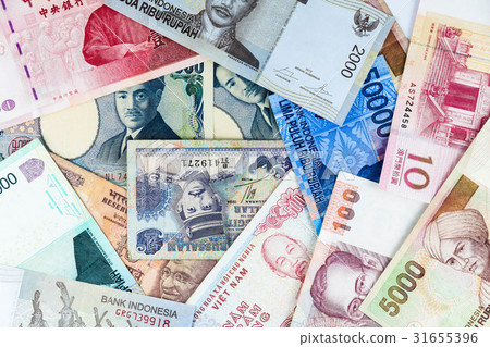 Multi currency note indicating world economy  31655396