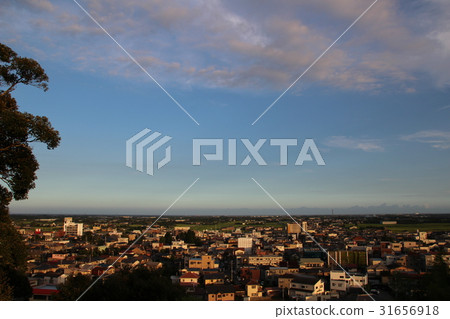 Townscape that you desire from Tenjinyama Park (Japan, Chiba Prefecture, Shika City, Yaeichi Market) 31656918