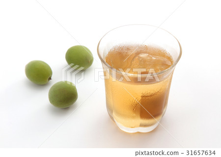 Plum wine Plum wine 31657634