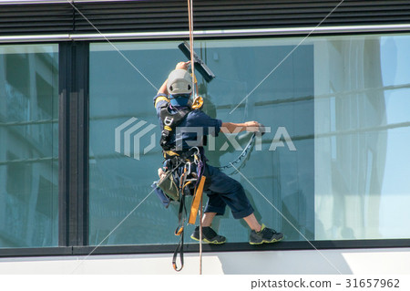 Window glass cleaning work of the building 31657962